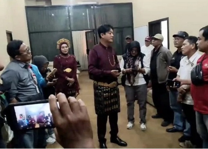 Usai Rapat Paripurna HUT Ogan Ilir, Oknum Anggota DPRD OI Dijemput Tim Kejari