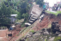 Tembok Penahan Jalan Amblas, Nyaris Timpa Rumah Warga, Satu Warung Ikut Ambruk