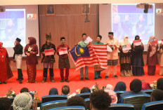 Mahasiswa Asing dari 10 Negara Debat Budaya Gunakan Bahasa Indonesia di UIN Raden Fatah,  Grafitaci 2025 