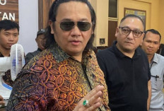 Kasus Dugaan Pemerasan Nikita Mirzani, Farhat Abbas Tanggapi dan Berikan Dukungan: Lawan!