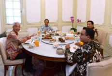 Biar Dibilang Netral, Jokowi Undang Tiga Capres ke Istana, Percaya? 