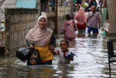 Waduh..Hujan Deras Tangsel Diserang Banjir, Merendam Rumah 290 KK Tiga Kecamatan