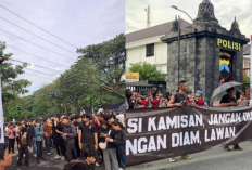 Massa Kamisan Gelar Aksi Demo Minta Kasus Penembakan Siswa SMK Diusut sampai Tuntas! 