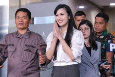 Ketika Mendatangi Kejagung untuk di Periksa Sebagai Saksi, Penampilan Sandra Dewi Jadi Perhatian... 