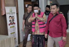 Dana Hibah Rp400 Juta Disikat untuk Kepentingan Pribadi: Dua Kiai dan Ketua Santri Ponpes Gresik Ditahan