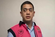 Kasus Korupsi Minyak Mentah Kerry Riza Dituntut 18 Tahun dan Denda Rp13,4 T, Reaksinya Jadi Sorotan!