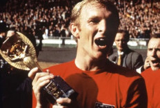 Bisa-bisanya Jersey Ikonik Legenda Timnas Inggris Juara Piala Dunia 1966 Hilang 30 tahun