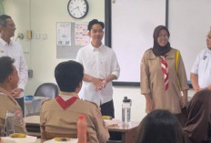 Gibran Puji Pelaknaan Uji Coba Makan Siang Gratis di SMA Negeri 70 Jakarta Selatan, Sebut Menu Paling Mewah