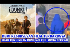 Shah Rukh Khan Berdoa di Kuil Saat Perilisan Film Dunki, Alasannya Bikin Kaget
