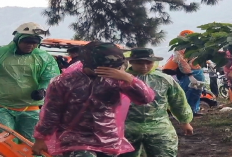 Dramatis! Kena Hipotermia 2 Pendaki Perempuan di Gunung Kawi Malang di Evakuasi Tim Gabungan...