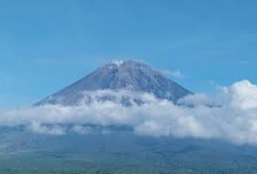 PVMBG: Kembali Meletus, Gunung Semeru Lontarkan Abu Vulkanik Setinggi 700 Meter, Masyarakat Diimbau Waspada!