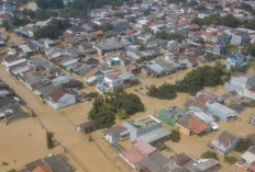 Bencana Banjir Bekasi Sebabkan Aktivitas Warga Lumpuh Total, Apa Penyebabnya? 