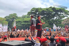 Kampanye Ganjar Pranowo-Mahfud MD: Puan Maharani Menenangkan Massa
