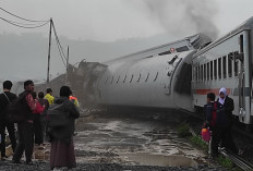 Kecelakaan Maut Kereta Api 'Adu Kambing' Telan Tiga Korban Tewas
