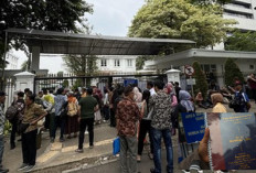 Antrian Panjang Masyarakat yang Mau Ngadu ke Lapor Mas Wapres, Warga Mengaku Telah Datang dari Pukul 5