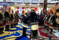 Gubernur Bengkulu Terima Anugerah Kehormatan Lembaga Adat Melayu Jambi, Ini Gelarnya
