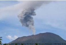 Dahsyat! Gunung Ibu Kembali Meletus, Kolom Abu Hasil Erupsi Mencapai Ketinggian 2.000 Meter di Atas Puncak