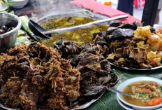 Soto Daging Pak Keman! Legenda Kuliner Solo dari Pikulan ke Warung Tetap