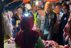 Ke Pasar Palimo, Ganjar Nanyo-nanyo, Pedagang Berharap Kelak Bisa Stabilkan Harga 