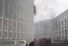 Kronologi Kebakaran di Gedung Rektorat UIN Syarif Hidayatullah Jakarta, 10 Unit Damkar Dikerahkan!