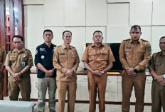 Wali Kota Prabumulih H Arlan Mengucapkan Permohonan Maaf Kepada Roni Ardiansyah Kepala SMP Negeri 1