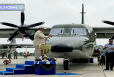 Wow, Menhan RI Serahkan 5 Unit Pesawat NC-212i Kepada TNI AU 