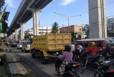 Jelang Kunjungan Presiden Prabowo, Jalan Kol H Barlian Palembang Macet Parah, Ini Biang Keroknya!