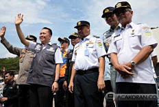 Pj Gubernur Agus Fatoni Lepas Keberangkatan 17 Armada Bus Angkutan Mudik Gratis dari Terminal AAL