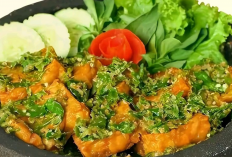 Resep Tempe Penyet Cabai Hijau Pedas Gurih, Lauk Sederhana yang Bikin Nambah Nasi!