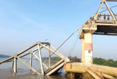 Kapal Tongkang Batubara Santana Jaya Menabrak Jembatan di Kabupaten Musi Banyuasin, Begini Kronologinya...