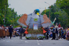 Fashion Show Sekayu Festival Menjadi Pusat Perhatian Warga Muba