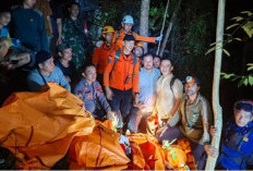 Helikopter Jatuh di Kalbar, 8 Korban Dipastikan Tewas, 3 Masih Terjepit