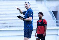 Marcos Reina Yakin Persik Bisa Bobol Gawang Persib  