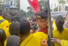 Viral! Mahasiswa Disebut 'Pisang Ambon' Saat Dicegat Polisi, Klaim Tak Ada yang Mendengar Aspirasi di HI