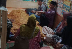 Ngobrol di Teras Rumah Saat Hujan Deras, Sepasang Muda Mudi Disambar Petir, Satu Tewas