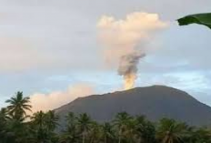 Update Gunung Ibu Kembali Erupsi, Semburan Abu Vulkanik Hingga 600 Meter, Masyarakat di Himbau Waspada!