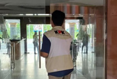 Terkait OTT Gubernur Riau, KPK Turut Geledah Rumah Bupati Indragiri Hulu, Uang Rp400 Juta Disita!