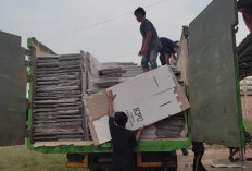 Ribuan Kotak Suara Berbahan Karton  Sudah Sampai Ke Kabupaten Kota, Ada yang Rusak