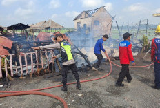 Berupaya Padamkan Api Pada Tabung Gas Bocor,  Andre Nyaris  Terpanggang