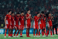 Gagal Juara, Vanenburg Minta Tetap Bangga Pada Timnas, Ini Alasannya 