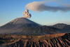 Gunung Semeru Erupsi Letusan Abu Vulkanik Setinggi 500 Meter di Atas Puncak, Masyarakat Diimbau Waspada!