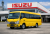 Kiyowo! Isuzu Minibus 2026 Warna Shine Yellow: Punya Fitur Modern dan Dicari Para Bos Travel
