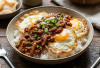 Resep Telur Ceplok Saus Bolognese Gurih dan Medok ala Devina Hermawan: Dijamin Nagih Auto Nambah Nasi!