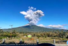 Gunung Lewotobi Laki-Laki Tercatat 2 Kali Erupsi, Semburan Abu Vulkanik Setinggi 1.200 Meter, Status Waspada!