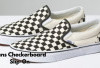 Vans Checkerboard Slip-On: Sneakers Ikonik yang Simpel, Stylish, dan Super Praktis