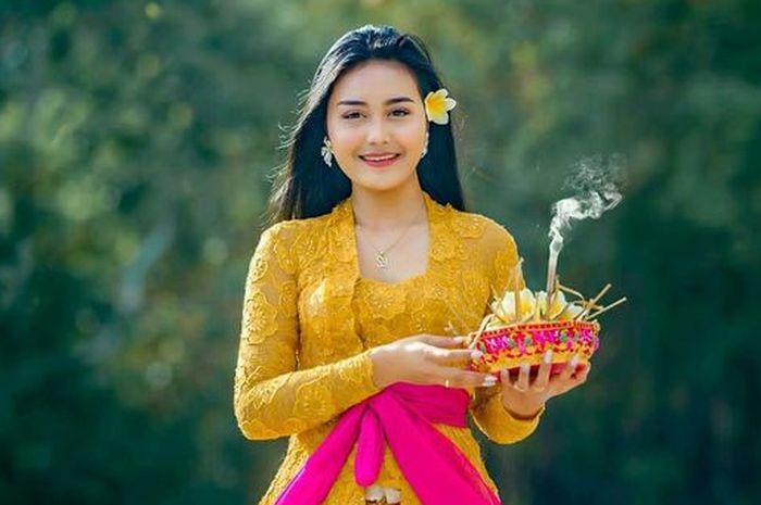 Bikin Para Bule Jatuh Cinta Ini Rahasia Kecantikan Gadis Suku Bali Yang Mempesona, Bule Ini Betah Tinggal