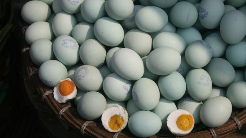 Telur Asin, Telur Bebek Enak Yang Diawetkan, Jadi Oleh Oleh Khas Brebes