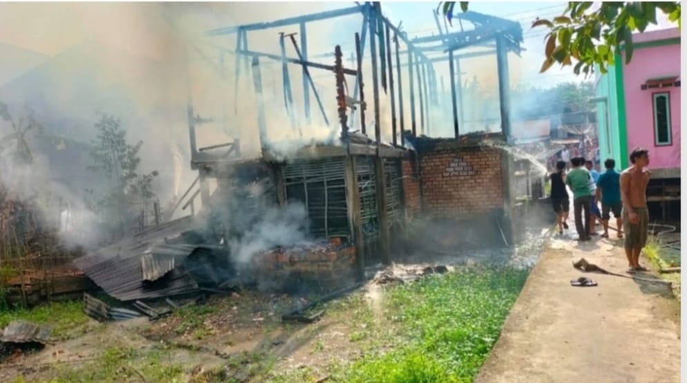 Duka! Kebakaran Menghantui Hari Raya Kurban, Rumah Warga Terbakar