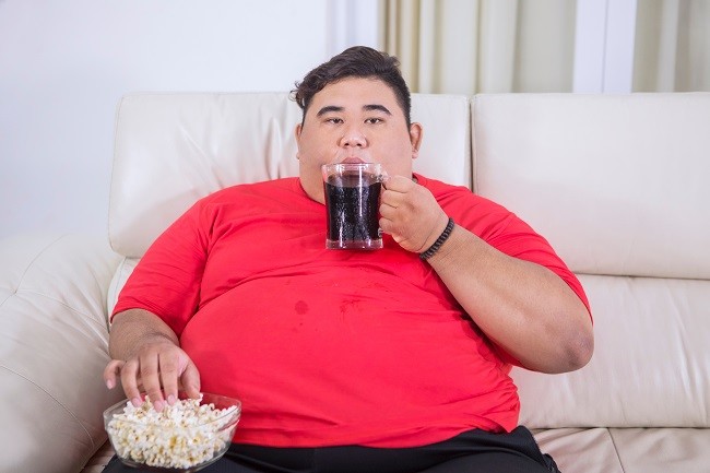 Hindari Obesitas, Jangan Makan Saat Belum Terlalu Lapar
