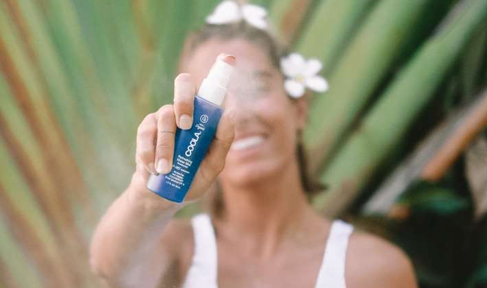 Pakai Dengan Benar! Ini Urutan Yang Tepat Penggunaan Sunscreen Spray